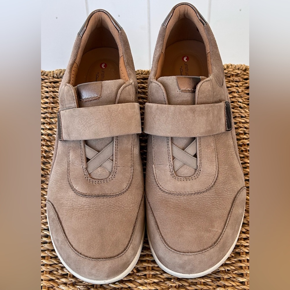 Clarks‎ Unstructured Women’s Leather Un Adorn Lo Sneaker Taupe Size 10M
